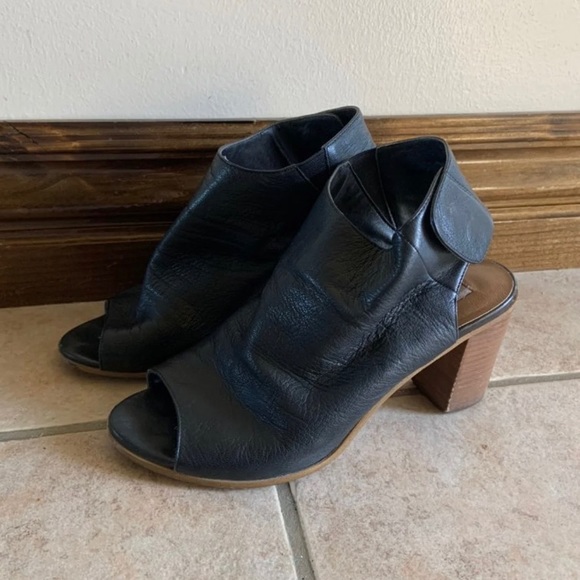 Steve Madden Nonstop Open Toed Black Heels Size 9 - Picture 1 of 5